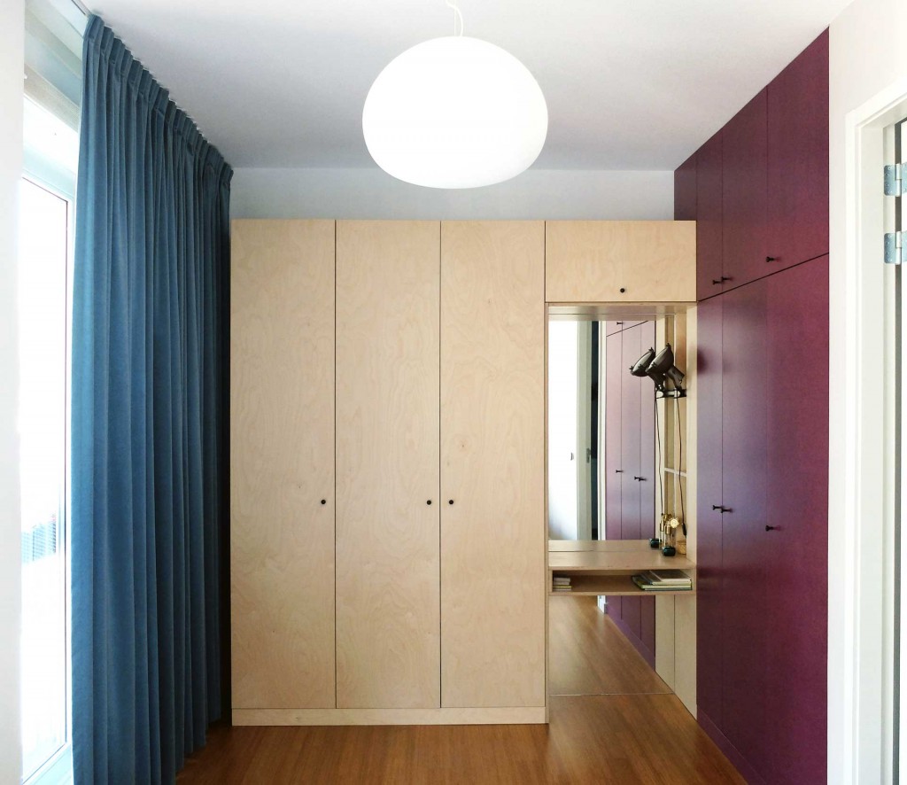 Lagado-architects-workhome-noordereiland-interior-multiplex-birch-purple-valchromat-blue-curtain